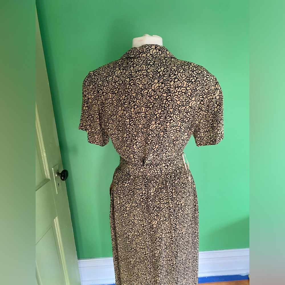 Vintage Christian Dior Separates 100% Silk Floral Brown Beige Shirt Skirt Set 10 - Picture 5 of 13